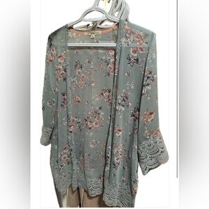 XS Rewind cardigan/pullover no buttons 3/4 sleeve with embroidery.